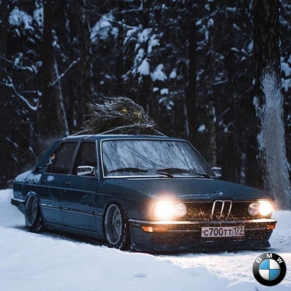 BMW 5 Series E12 - 4