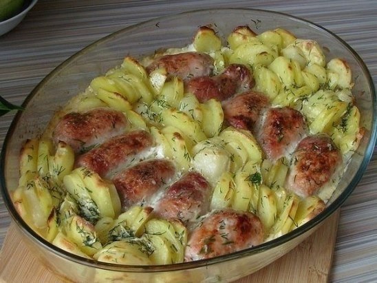Мясные рулетики с картошкой в сливках.Ингредиенты:– 500 гр мяса– 2 яйца– 3 ст. ложки сливок – 200 гр ...