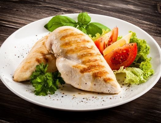 Худеешь? Надоела безвкусная курогрудка и гречка? Предлагаем подборку 20 вкусных блюд из куриной ...