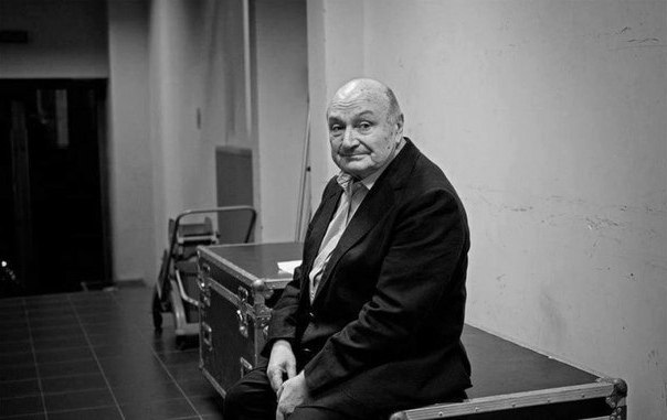 K тому, что в нашей стране исчезают отдельные люди, мы уже привыкли. Но у нас внезапно исчезло целое ...