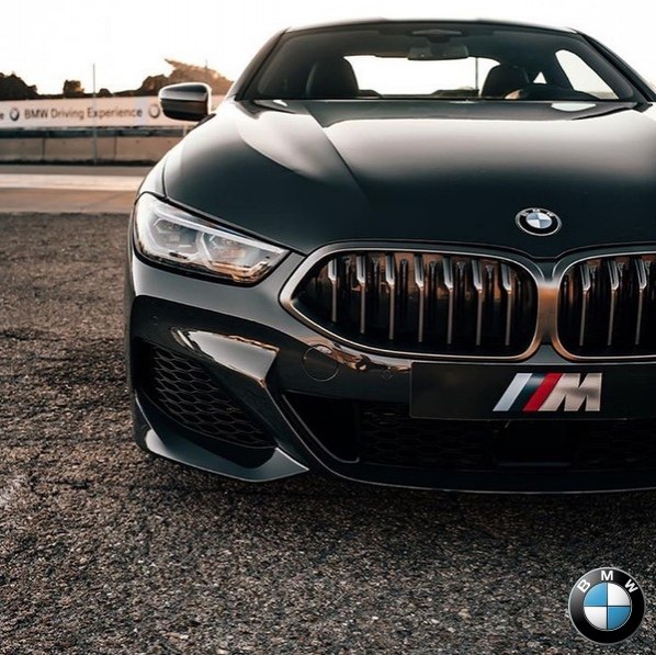 e.BMW M8