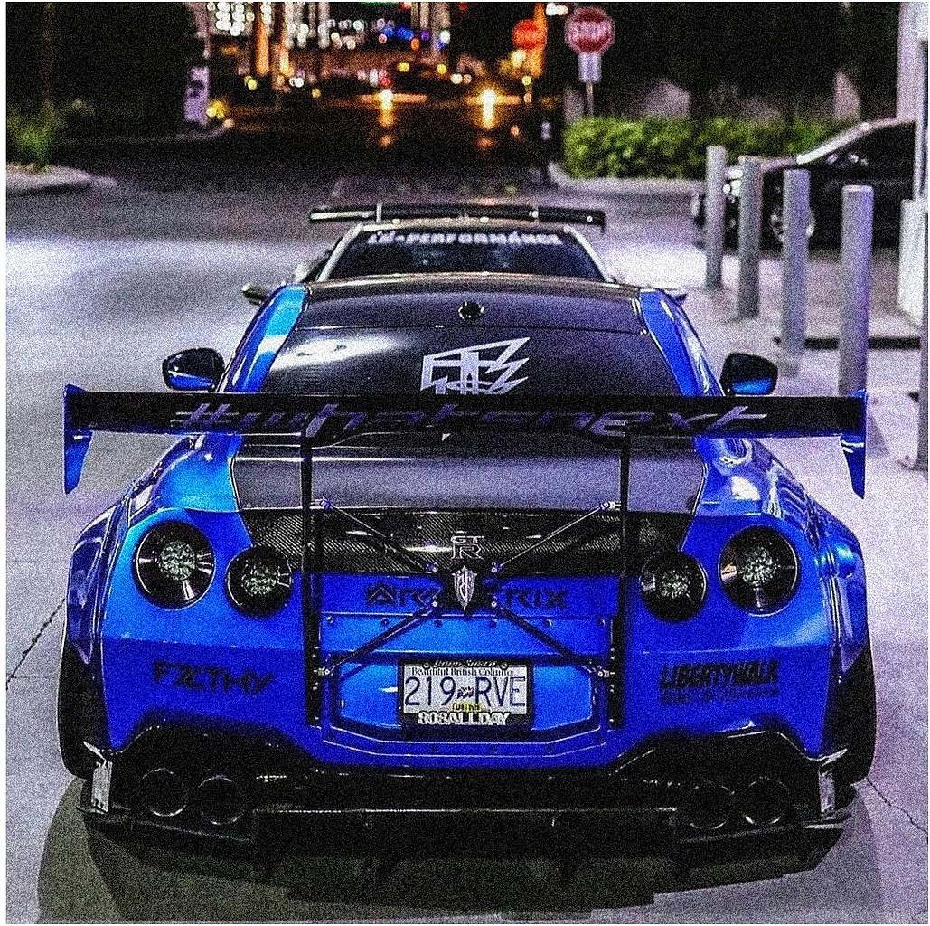 Nissan GT-R