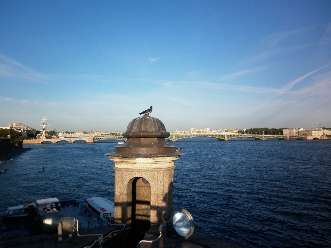 -  !    ,  ,  .   ...