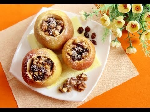 #готовим@fan_handmade.Печёное яблоко с орехом и изюмом Ингредиенты:ЯблокоИзюмГрецкие орехиСахарный ...
