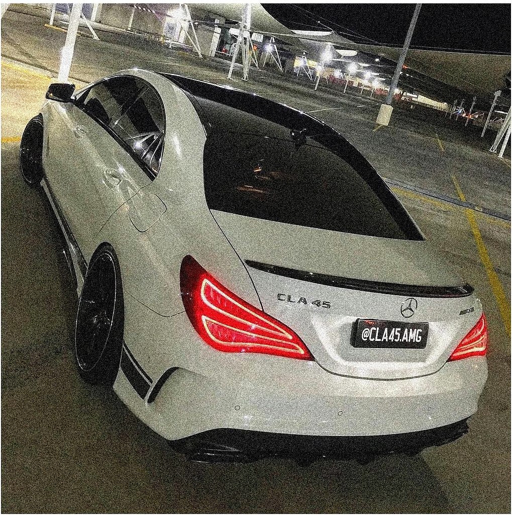 Mercedes-Benz CLA45 AMG