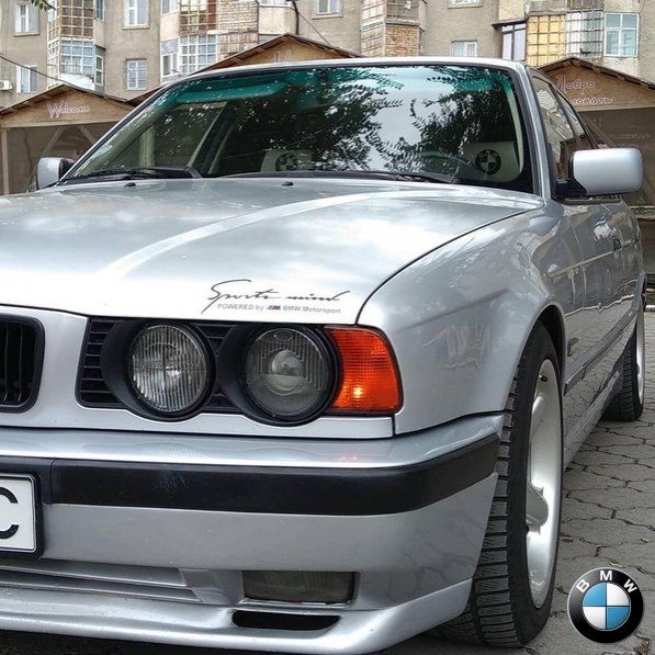  BMW