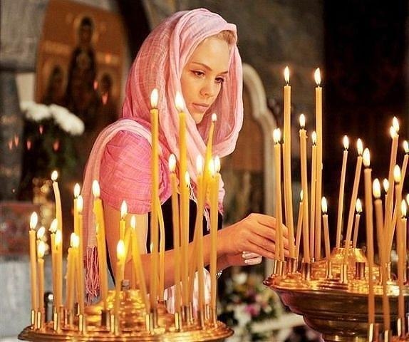 Храни, Господь, всех тех, кого люблю, кто мне так дорог в жизни этой очень. Всем тем, кому помочь я ...