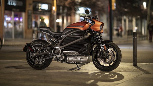 Harley-Davidson продемонстрировала свой дорожный электробайк LiveWire.LiveWire - электромотоцикл от ...