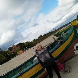 Nina, 58, 