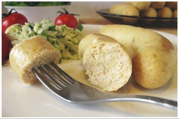 Нежнейшие куриные сосиски, вкуснятина.на 100 гр - 101 ккалИнгредиенты:-500 г куриного филе-100 мл ...