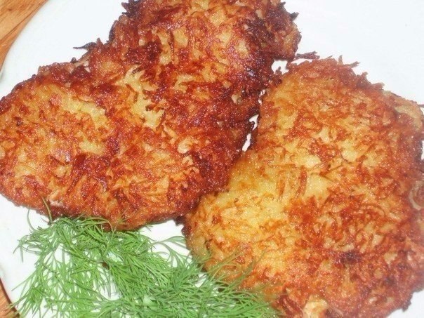 Куриная отбивная в картофельной панировке.Ингредиенты:2 филе курицы2 средних картофелины1 ...
