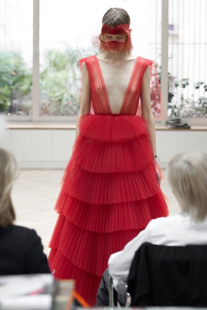 #_@sewing_https://fotostrana.ru/away?to=/sl/pFO2 making of the pleated dress from the Dior haute couture show, step by ... - 7