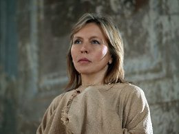 Когда вы счастливы, вы наслаждаетесь музыкой... А когда вам грустно - еще и словами.......