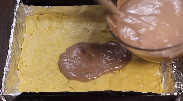 Очень вкусный торт с арахисом.Ингредиенты:Песочное тесто: для формы 36х23 250 г маргарина 200 г ... - 2