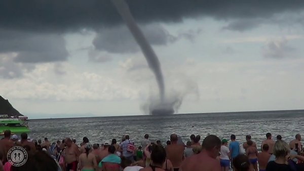Русский турист никуда не уйдет с моря, если он за него заплатил!!! - 3