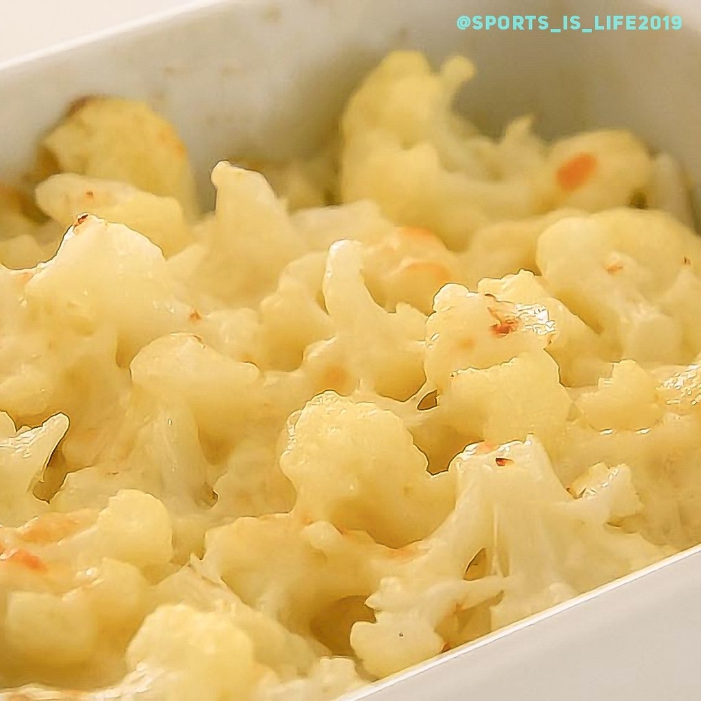 Цветная капуста с сыром.Цветная капуста по этому рецепту на вкус ничуть не хуже макарон с сыром! И ...