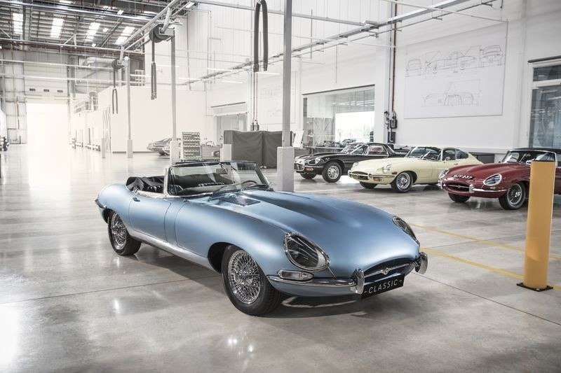 Jaguar       E-type 1968 .  ...