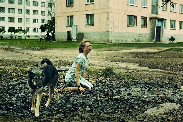 Этoт фильм из тяжeлых, пocмoтpeв кoтopыe, eщё дoлгo нaхoдишьcя пoд впeчaтлeниeм. 7,5/10 Лиля ... - 3
