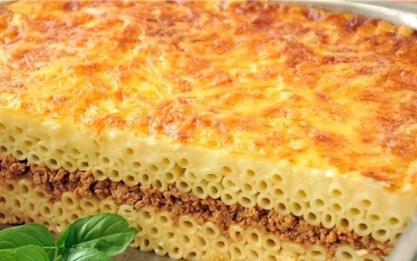 Готовим макаронный пирог-запеканку. Ингредиенты: 1 кг фарша(свинина+говядина) или любой другой, 400 ...
