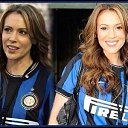  Alyssa Milano,  -  19  2019    