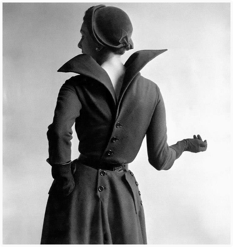 ae o Christian Dior, 1948 .