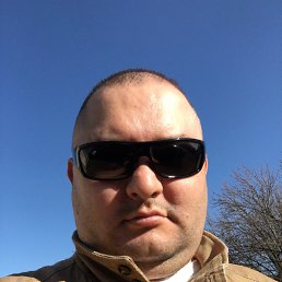 Liviu, , 43 