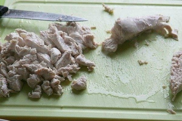 Солянка мясная сборная.Ингредиенты:Филе куриное — 200–250 гИзделия мясные — 350 гИзделия колбасные — ... - 3