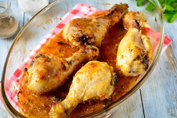 Куриные ножки в медово-горчичном соусе.Ингредиенты:Куриные голени — 500 гМед — 1,5 ст. л.Горчица — 2 ... - 5