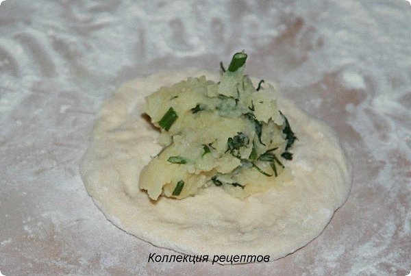 #завтрак.100 грамм тертого сыра,700-800 г. картофеля,пучок зелени,луковица.Для теста:2 ... - 4