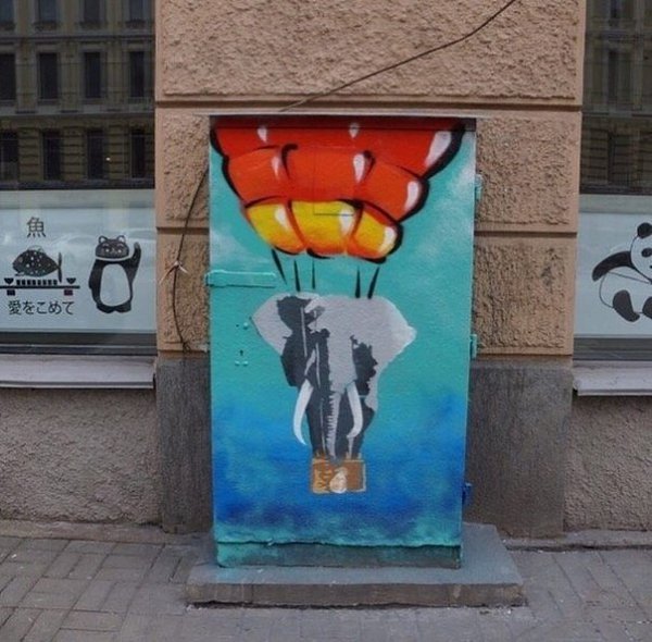 В Петербурге преображают скучные электрические щиты.Как вам побочное искусство? - 4