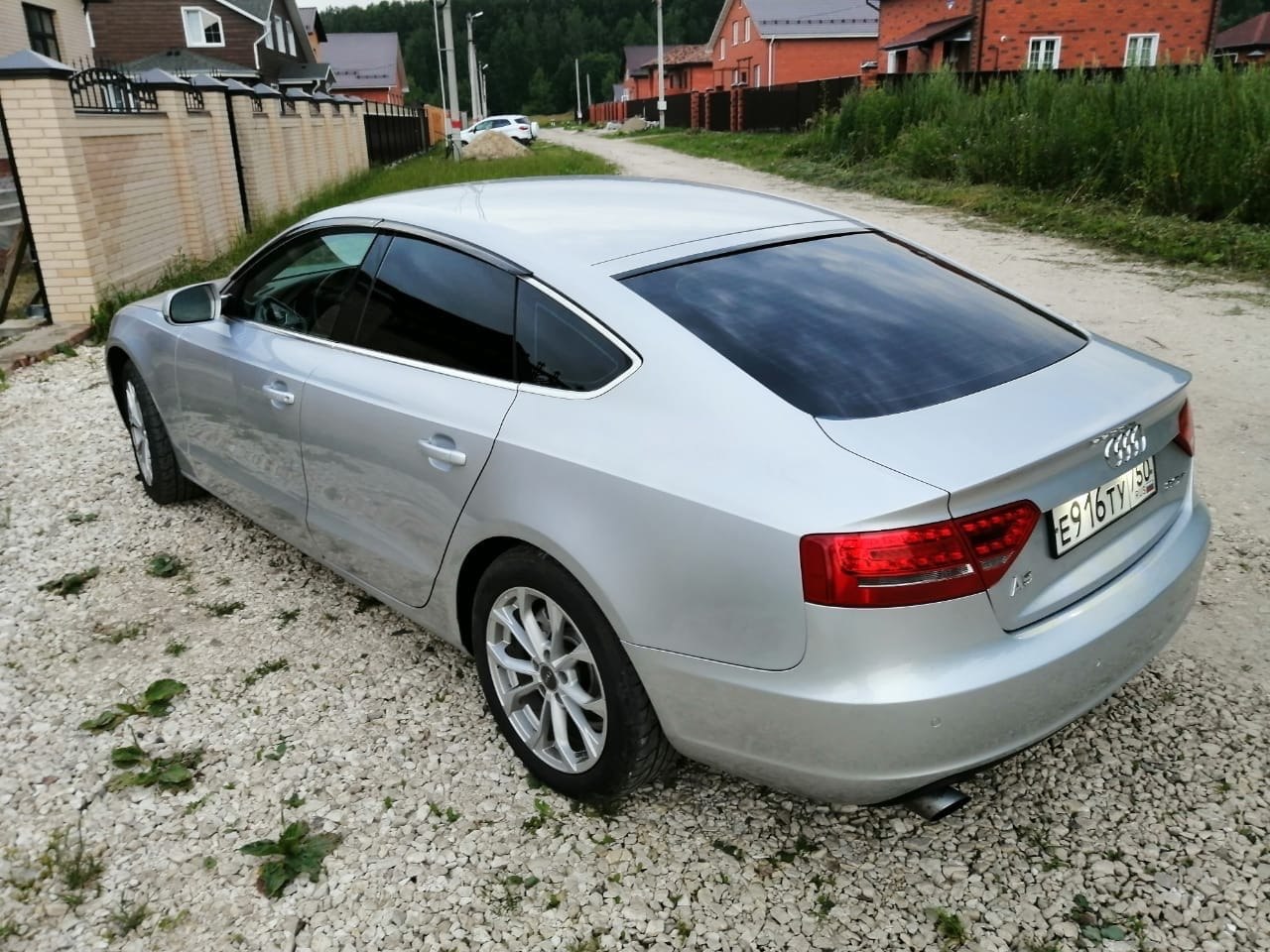 AUDI A5.2.0 TFSI  152 000   .    .  ... - 6