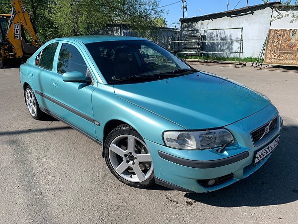 Продам очень быстрый и живой автомобиль! Настоящая Volvo s60R, 2.5 турбо, автомат, полный привод, ...