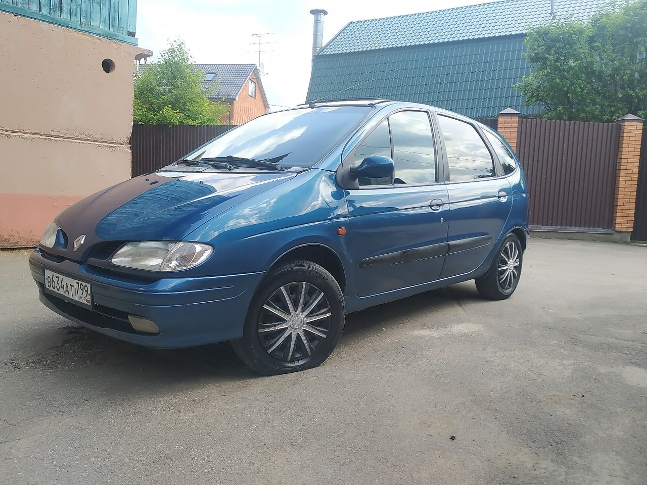  !  Renault scenic 1999.. 114 ..   170.000   200.000   ...