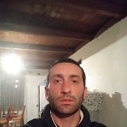 temuri, 47 , 