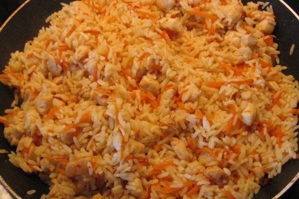 Очень вкусный, быстрый плов с курицей. .на 100грамм - 133.07 ккал Б/Ж/У - ...