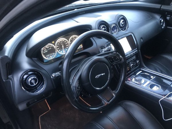 Jaguar XJ 5.0 компрессор 510сил, 2010год, пробег 160тыс, машина в идеале как внешне, так и ... - 7
