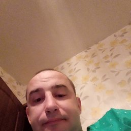 nikolai890, 42, 