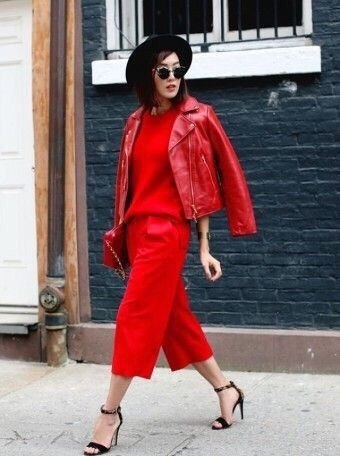 Total red look,        !     ,    ...