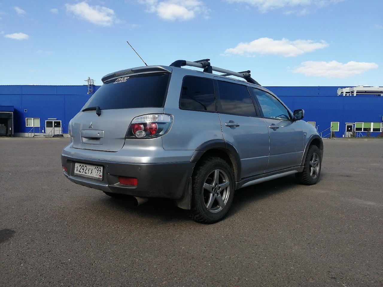  Mitsubishi Outlander 1- .2005 .  205000 .  2.4,  ... - 4