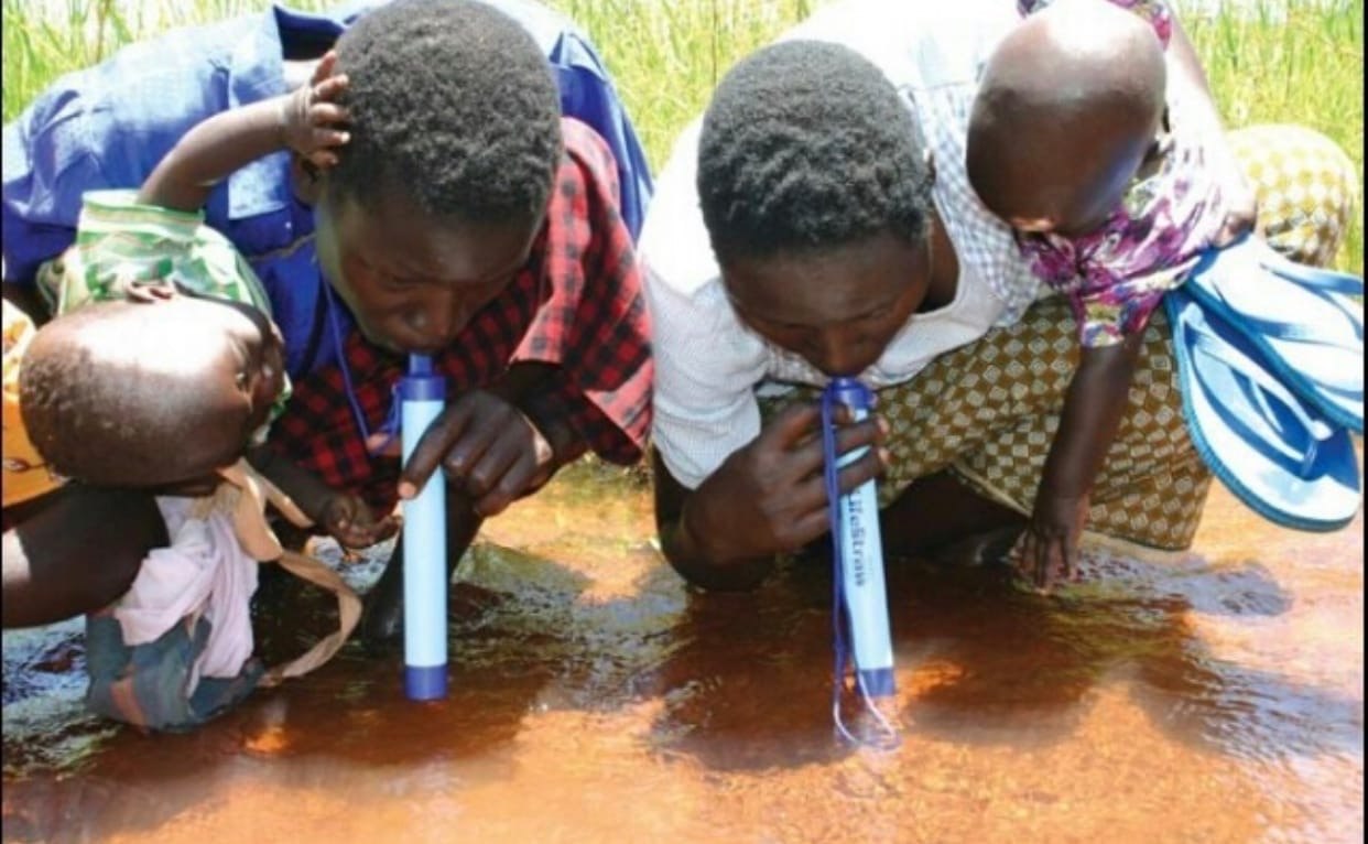     (LifeStraw)       ...