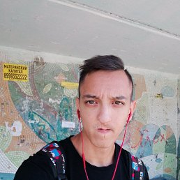 Tim, 27, 