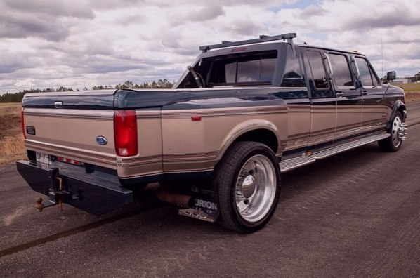 Ford F-350 Cnturion 1997.. 7.3L poe V8 $10250 - 2