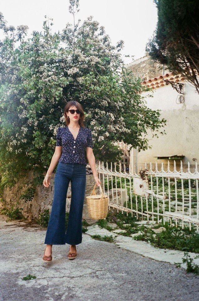  Jeanne Damas.  2. - 4