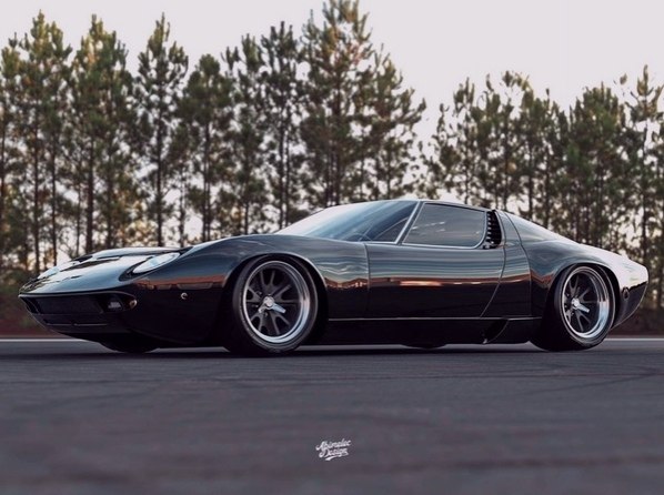 Lamborghini Miura - 4