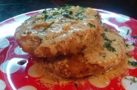 Необычно вкусные тефтели.Ингредиенты:Фарш- 1 стакан риса-2 грудки куриные (для сочности вместе со ...