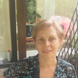 Inna, 57, 