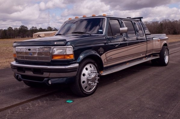 Ford F-350 Cnturion 1997.. 7.3L poe V8 $10250