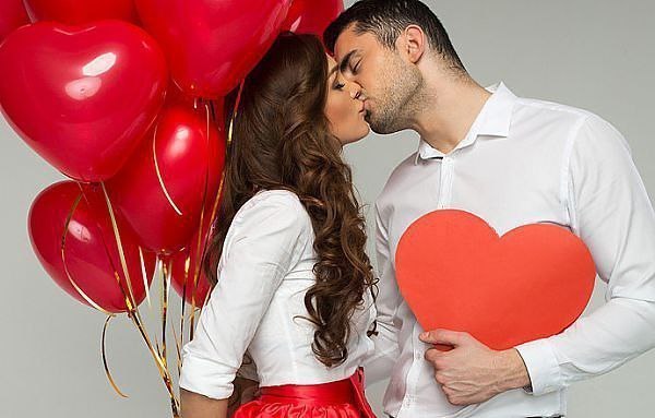 :) Как важно найти своего человека, С которым уютно и очень спокойно, С которым и слезы текут лишь ...