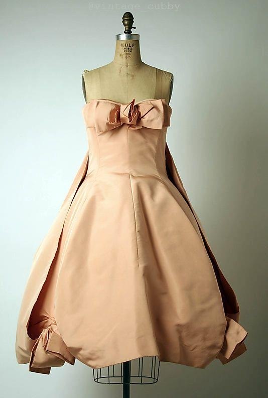 Yves Saint Laurent  oa Dior, 1958-1960 .. - 2