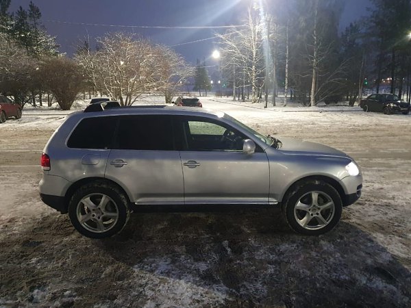  .    Volkswagen Touareg 2006  217.000   ... - 3